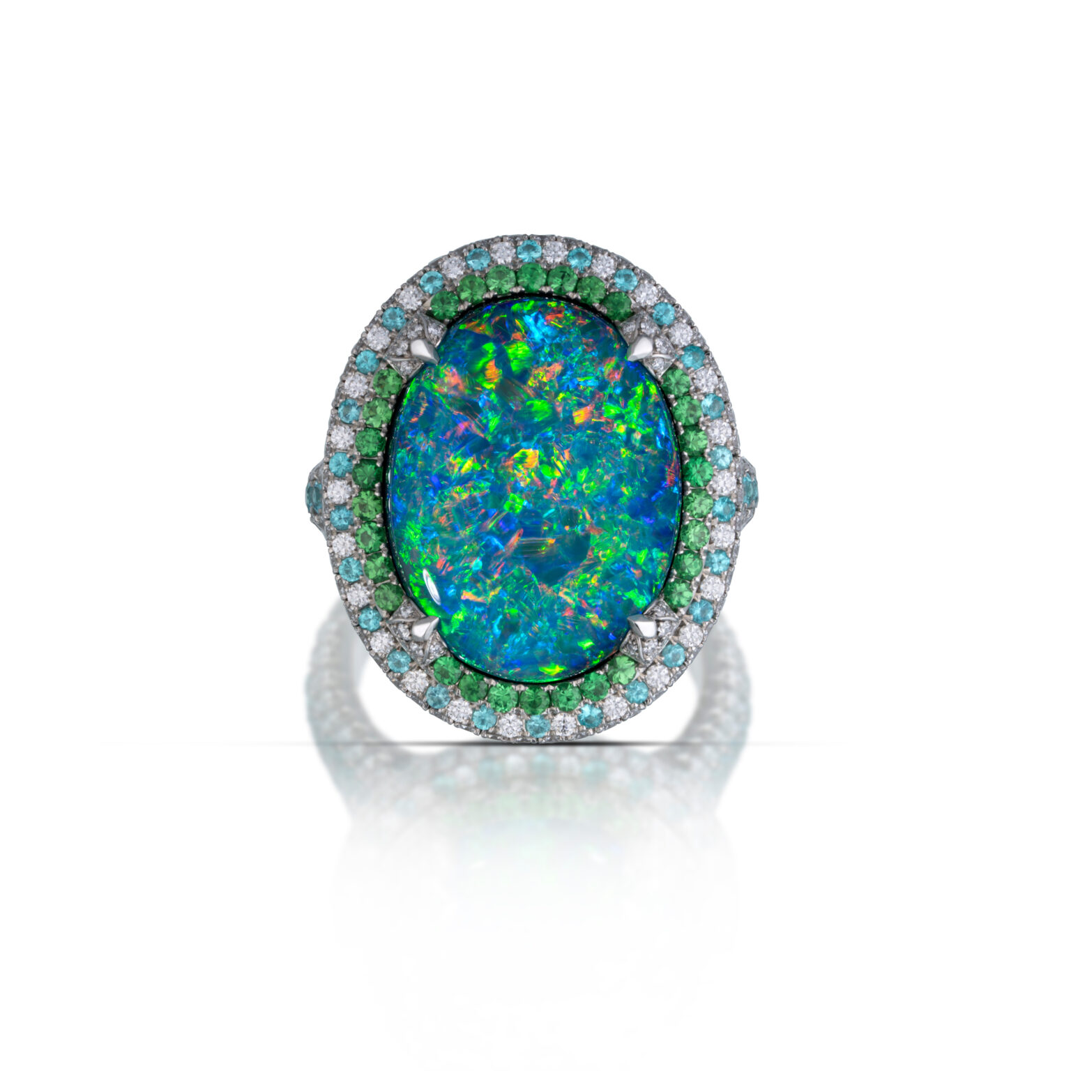 AGTA Announces the 2023 AGTA Spectrum Awards Winners